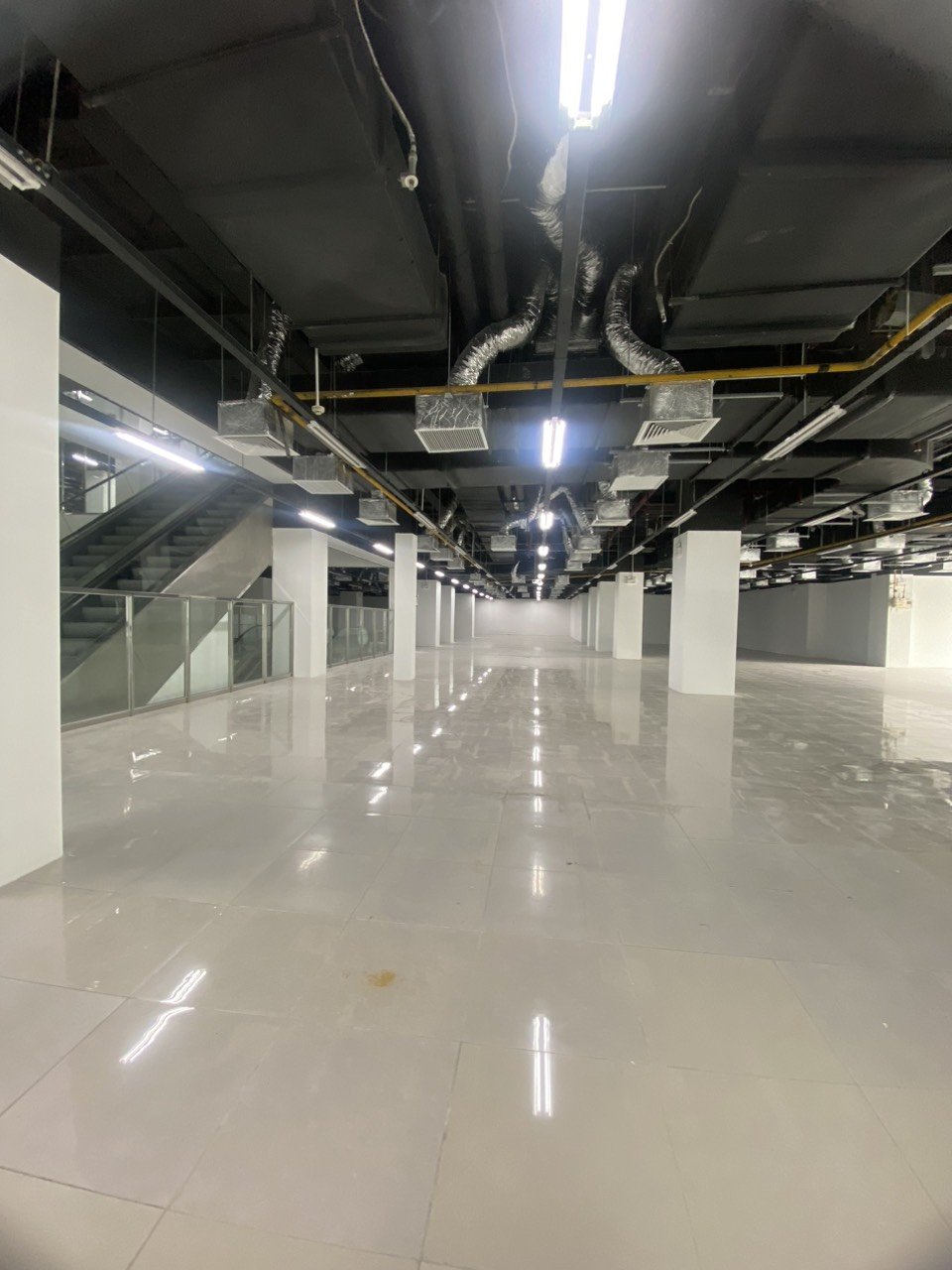 Cho thuê Văn phòng, Mặt bằng đường Tây Sơn, Phường Kim Liên, Diện tích 500m², Giá chỉ 9$/m2 5