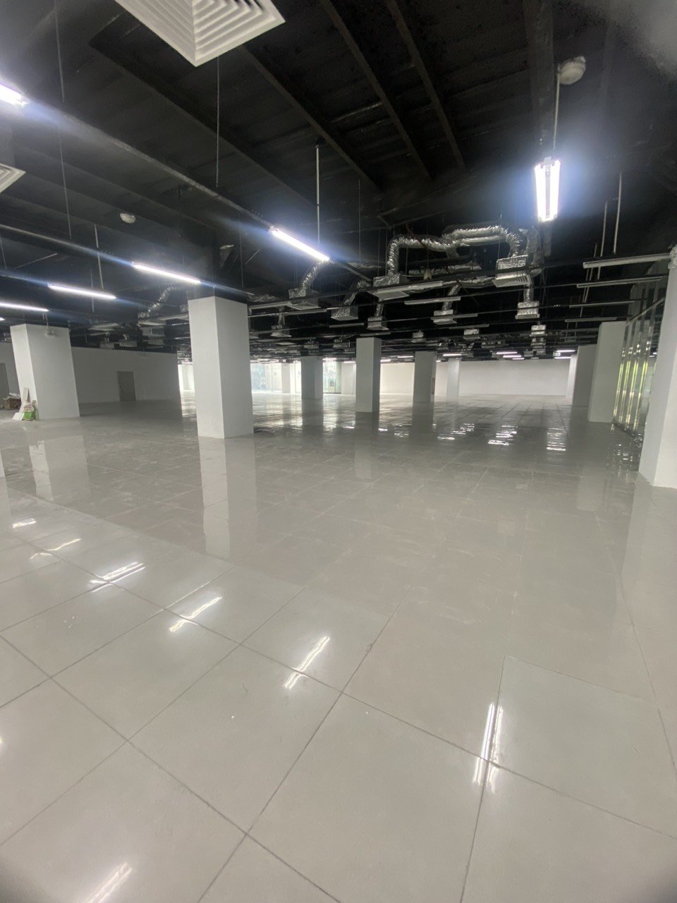 Cho thuê Văn phòng, Mặt bằng đường Tây Sơn, Phường Kim Liên, Diện tích 500m², Giá chỉ 9$/m2 3