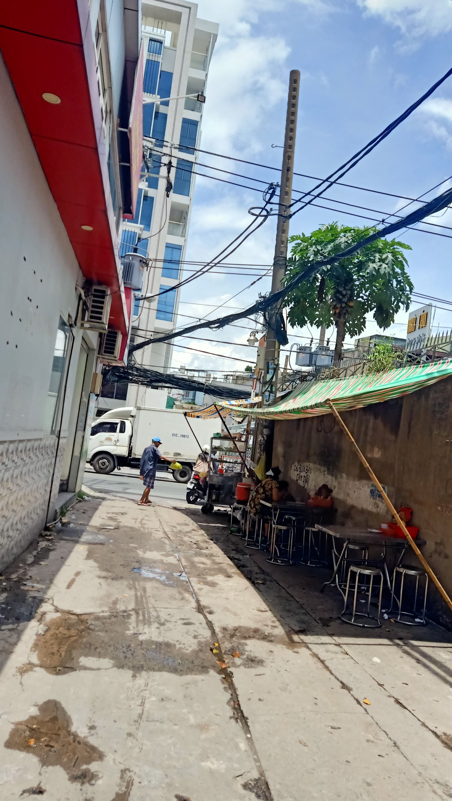 Hiếm!!! 82m2 (4.4x22) Âu Cơ, giáp Tân Bình, cách MT 50m giá chỉ 5 tỷ 1