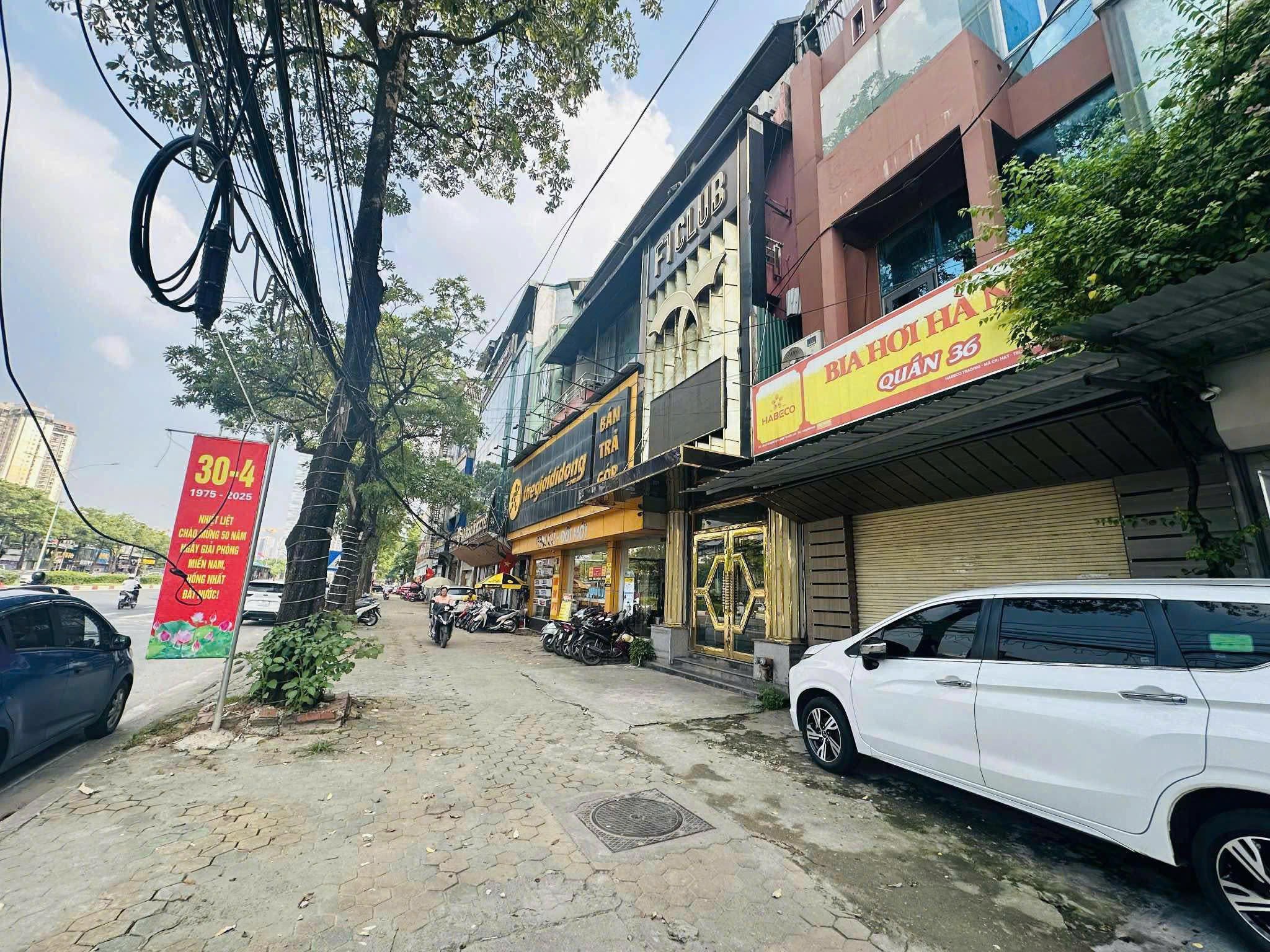 Cho thuê nhà mặt đường Lê Quang Đạo, Nam Từ Liêm 36m x 4T giá 22 triệu, vỉa hè, KD