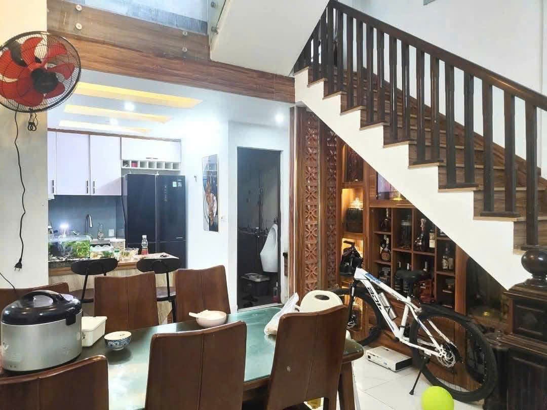 BÁN NHÀ 4 TẦNG - LÔ GÓC HAI MẶT THOÁNG – Ô TÔ NHỎ VÀO NHÀ – VĂN TRÌ, GẦN ĐH CÔNG NGHIỆP 3