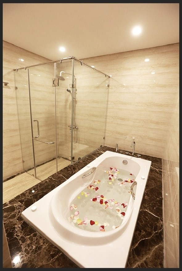 Cho thuê căn hộ 3PN tại Nghi Tàm, Tây Hồ, đầy đủ nội thất đẹp, hiện đại 6