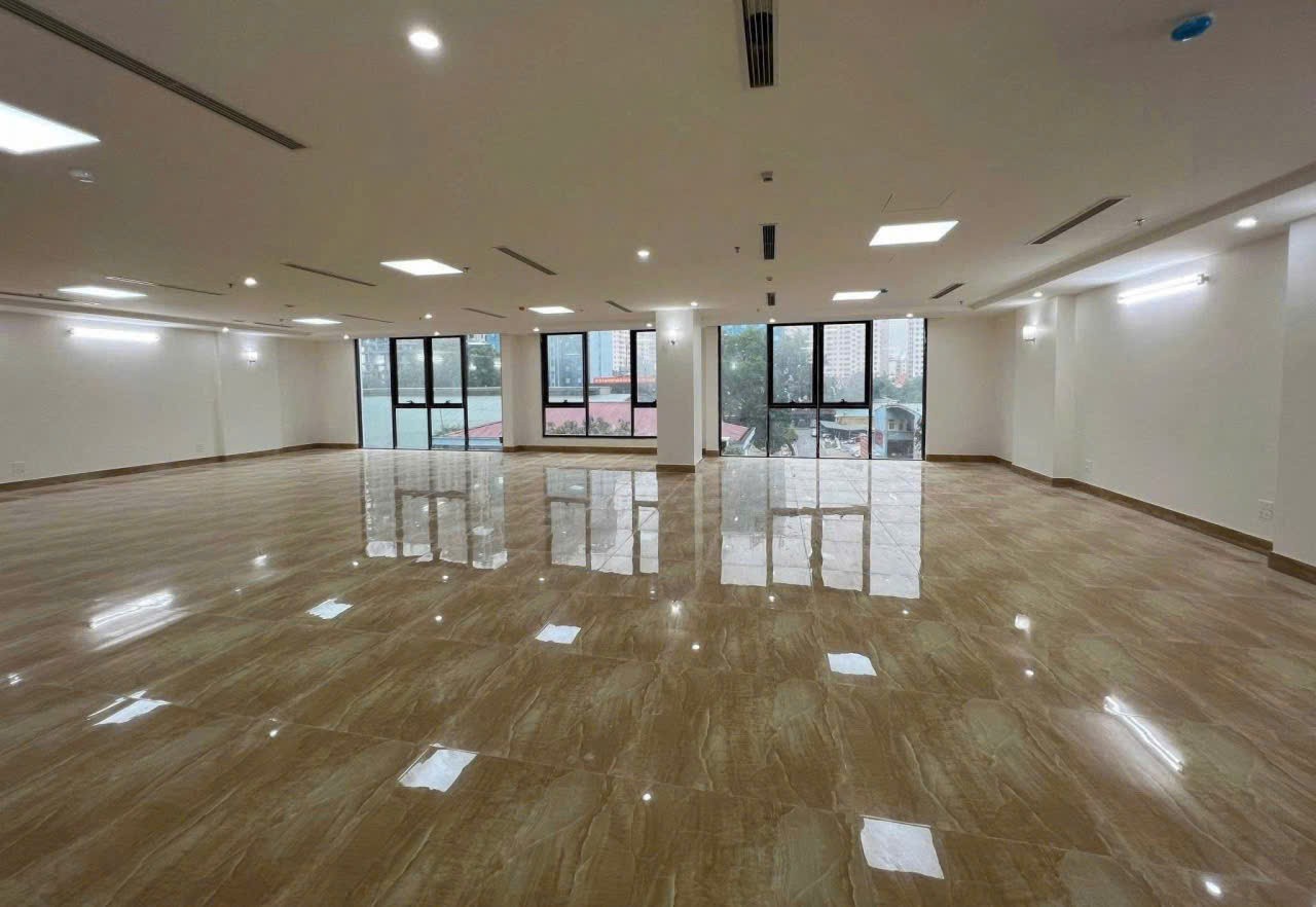 Hiếm!Bán tòa nhà Phố Đội Cấn, Liễu Giai, Ba Đình DT95mx 10T có hầm, MT 8M 2