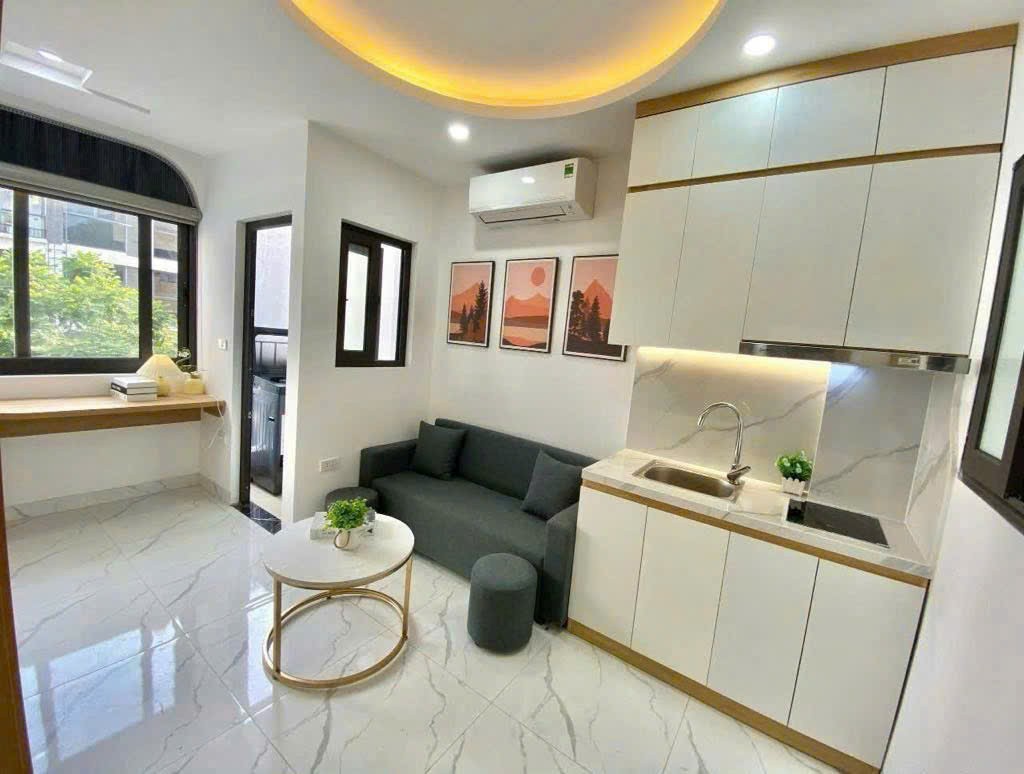 Bán tòa căn hộ dịch vụ phố Tôn Thất Tùng, gần ĐH Y, Đống Đa DT 90m, 8 tầng × MT8.8m, 110tr/ tháng 2