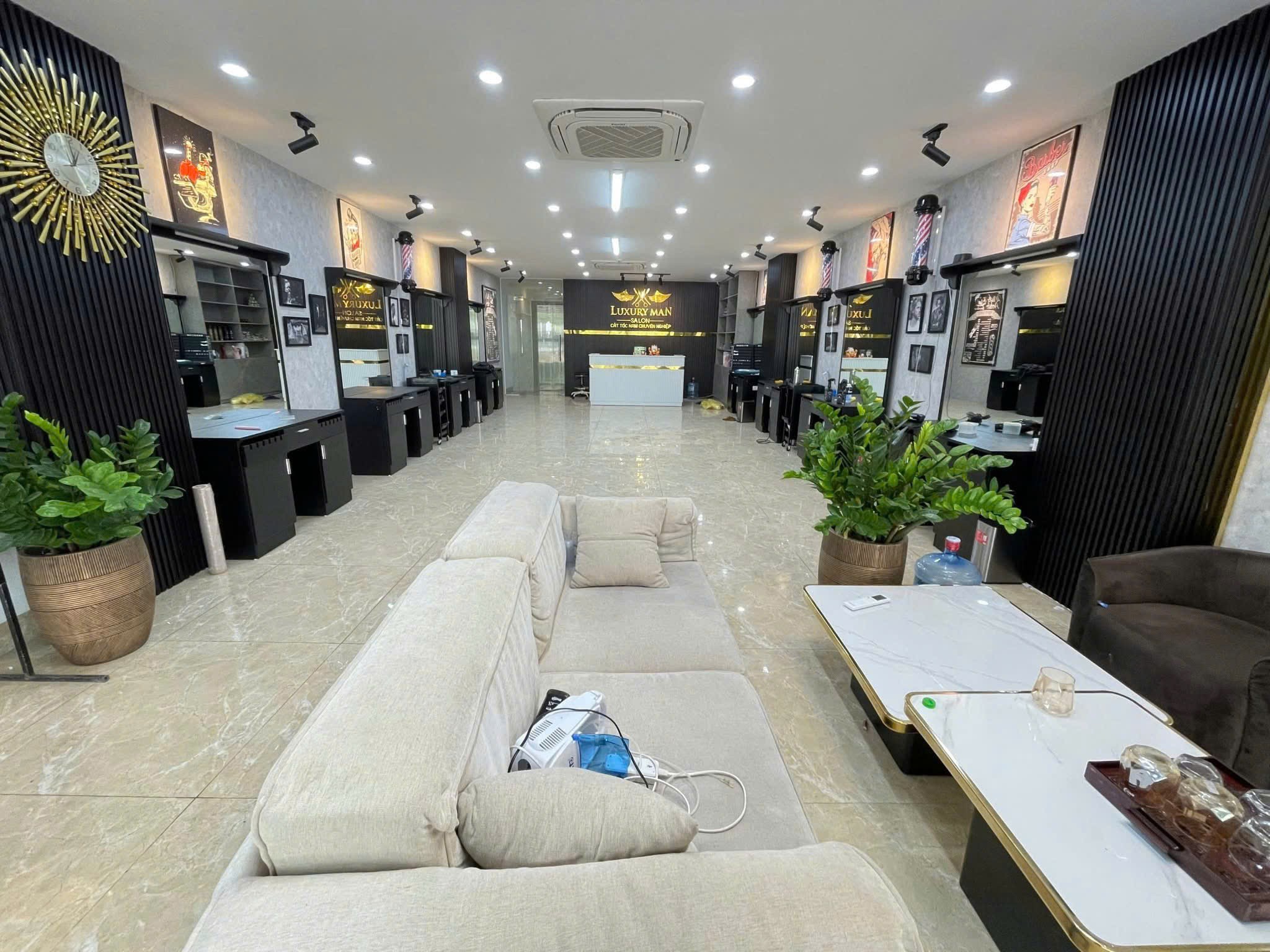 Bán nhà Mặt phố Hồ Tùng Mậu, gần ĐH Thương Mại, Sư Phạm - Cầu Giấy. DT 70m2, 8 tầng thang máy, KD 2