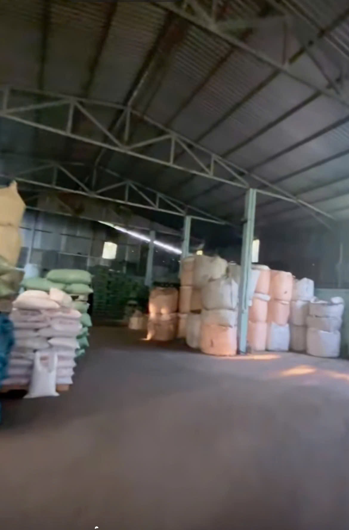 SIÊU PHẨM XƯỞNG 1.000m² VỊ TRÍ ĐẸP NHỊ BÌNH, HÓC MÔN 4