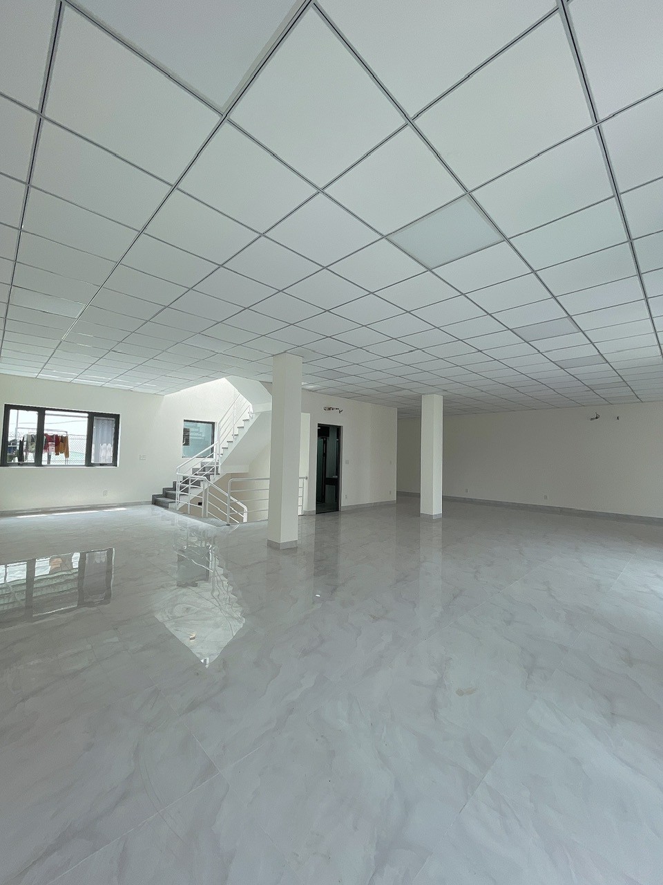 cho thuê nhà mặt tiền nguyên căn đường lê đinh thám giao duy tân 3 tầng dt 600 m2 4