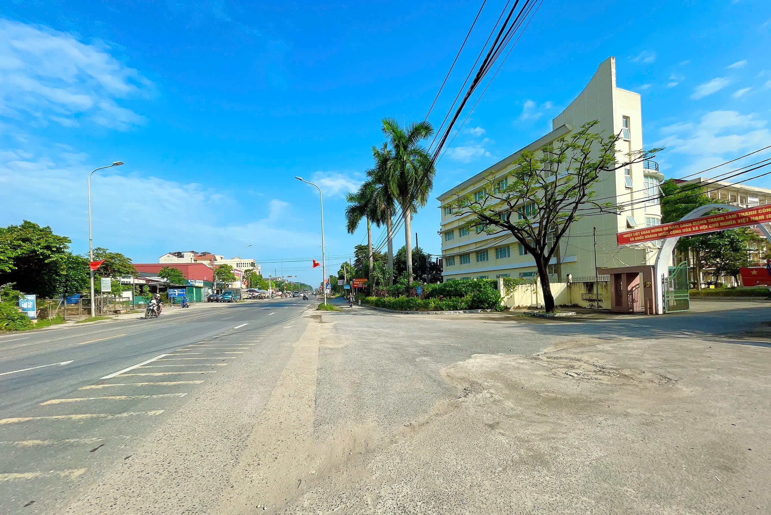 CỰC GẤP - BÁN NHANH 80M THỌ LỘC, PHÚC THỌ. Ô TÔ ĐỖ CỬA. GIÁ MỀM 4