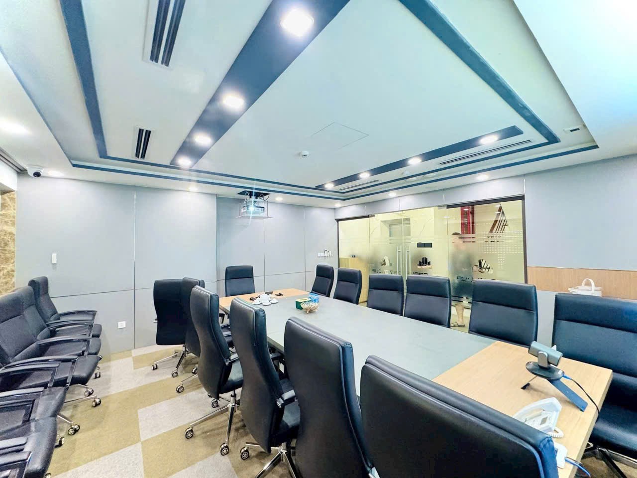 Bán nhà mặt phố Vũ Phạm Hàm - Xuân Quỳnh, Trung Hoà, Cầu Giấy DT 70m2, MT 5m, thang máy, KD tuyệt 2
