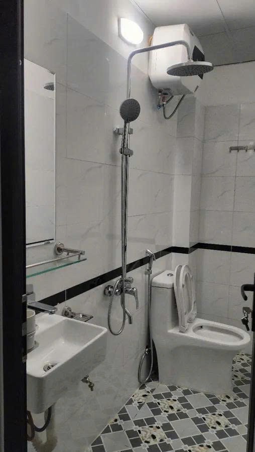 BÁN CĂN HỘ DV THANH XUÂN 80M2 X  6 TẦNG 15.2 TỶ 11 PHÒNG KHÉP KÍN - NHÀ MỚI, THANG MÁY, DÒNG TIỀN 3