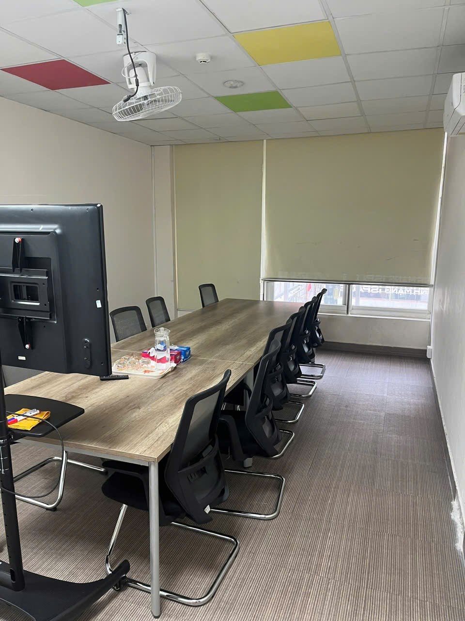 Cho thuê Văn phòng Phường Linh Chiểu, Thủ Đức, Diện tích 300m², Giá Thương lượng