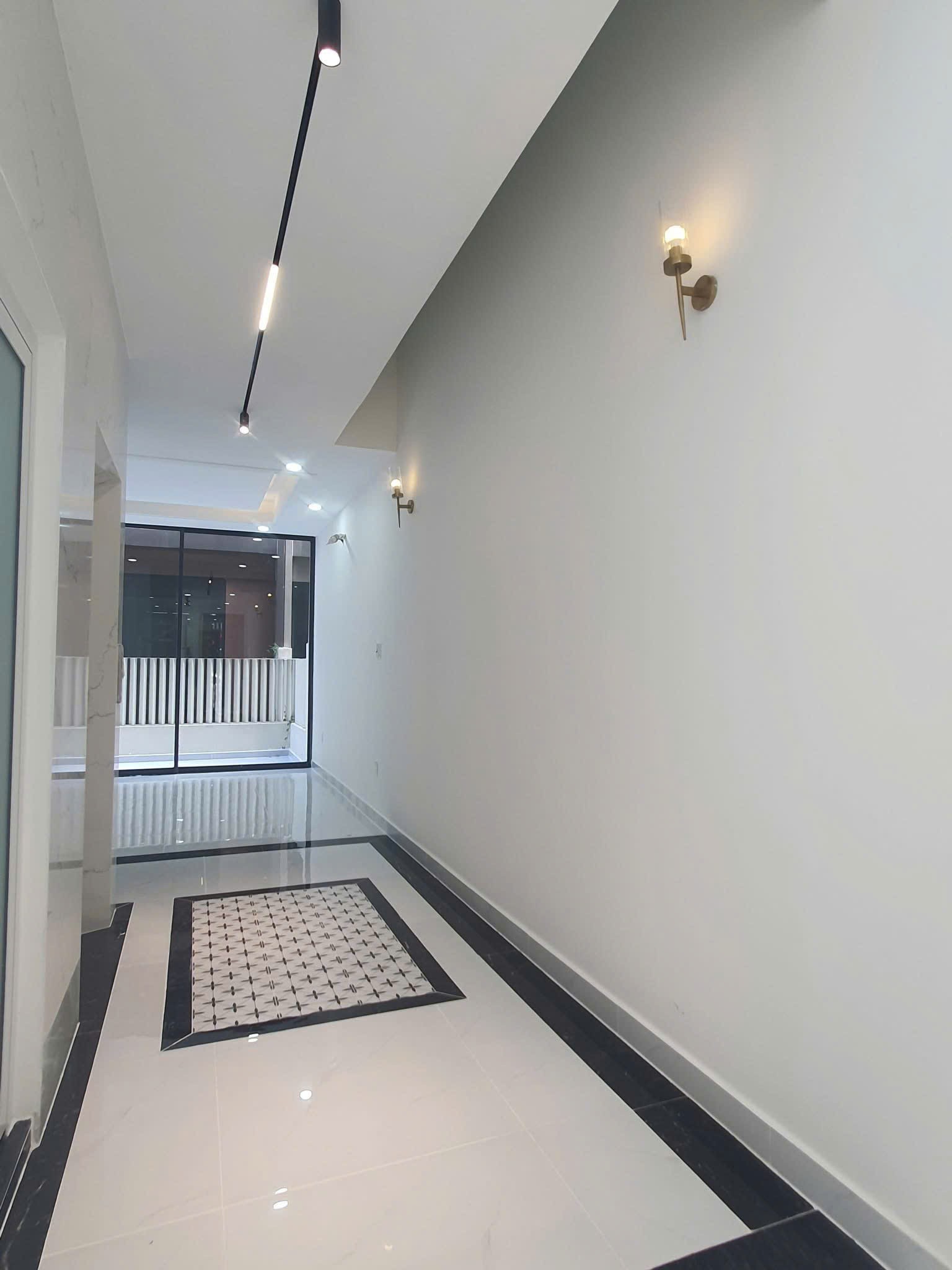 Cho thuê Nhà mặt tiền Phường Phước Long B, Quận 9, Diện tích 95m², Giá 60 Triệu/tháng 4