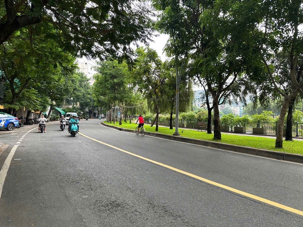Quận 3 - 7,x tỷ - 33m2 - 5 Tầng BTCT ngay Hoàng Sa thông lý chính thắng 2
