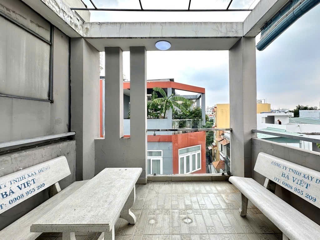 Quận 3 - 7,x tỷ - 33m2 - 5 Tầng BTCT ngay Hoàng Sa thông lý chính thắng 3
