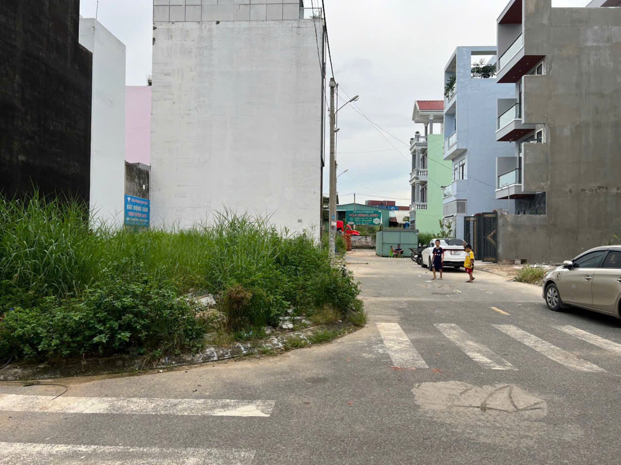Cần bán Đất đường Hoàng Hữu Nam, Phường Long Thạnh Mỹ, Diện tích 72m²,