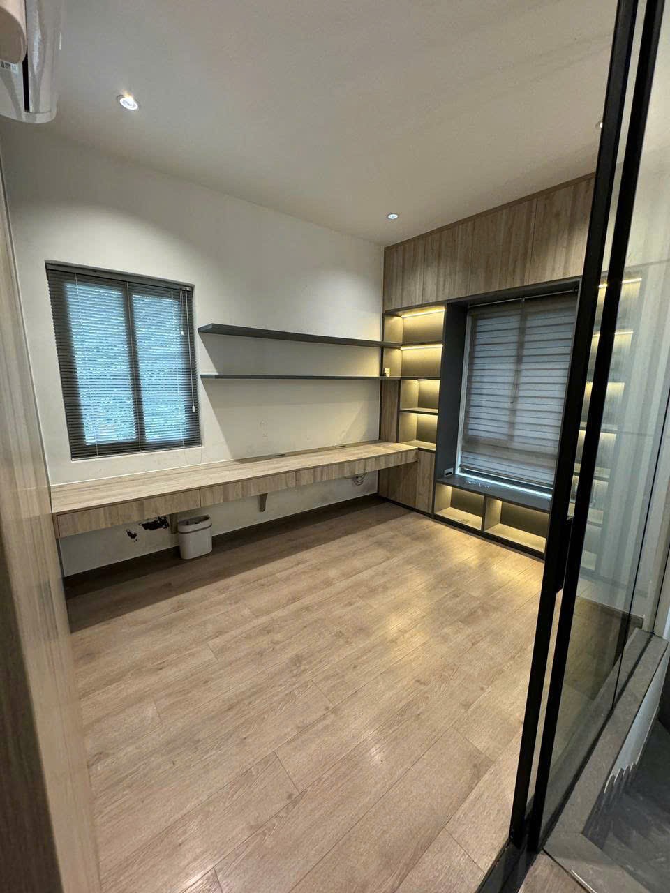 Cần bán Biệt thự Phường Phú Hữu, Quận 9, Diện tích 218m², Giá Thương lượng 3