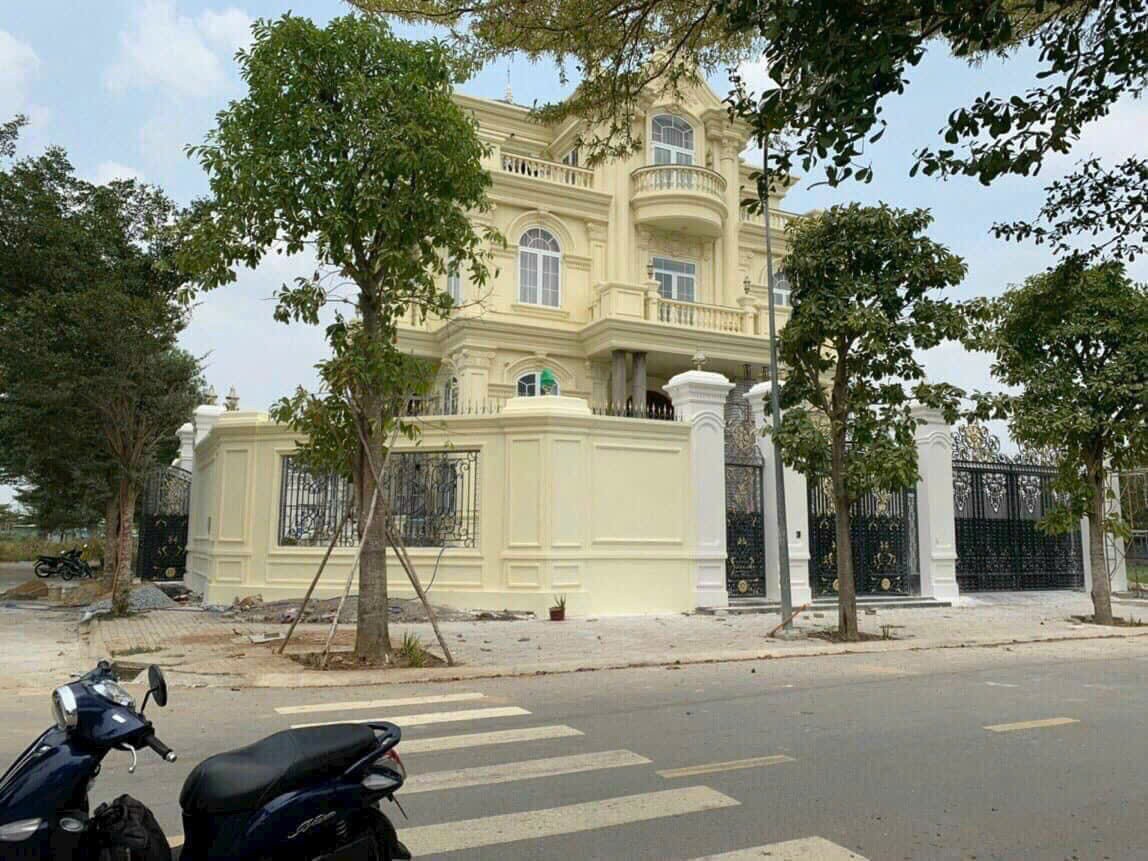 Cần bán Đất Phường Phú Hữu, Quận 9, Diện tích 638m², Giá 017.950 Tỷ 7