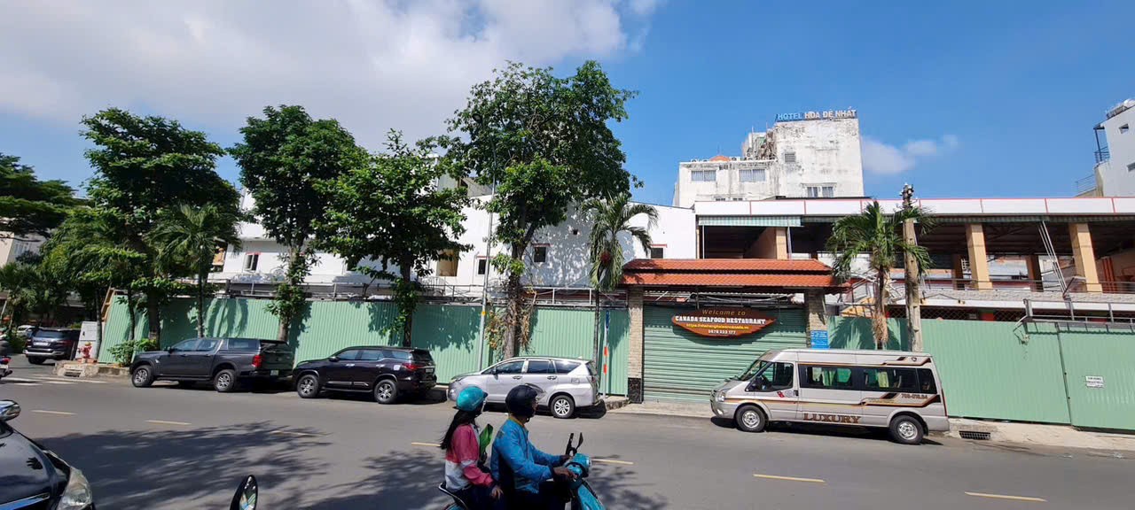 Cho thuê Nhà mặt tiền Tân Bình, Hồ Chí Minh, Diện tích 1700m², Giá Thương lượng 3