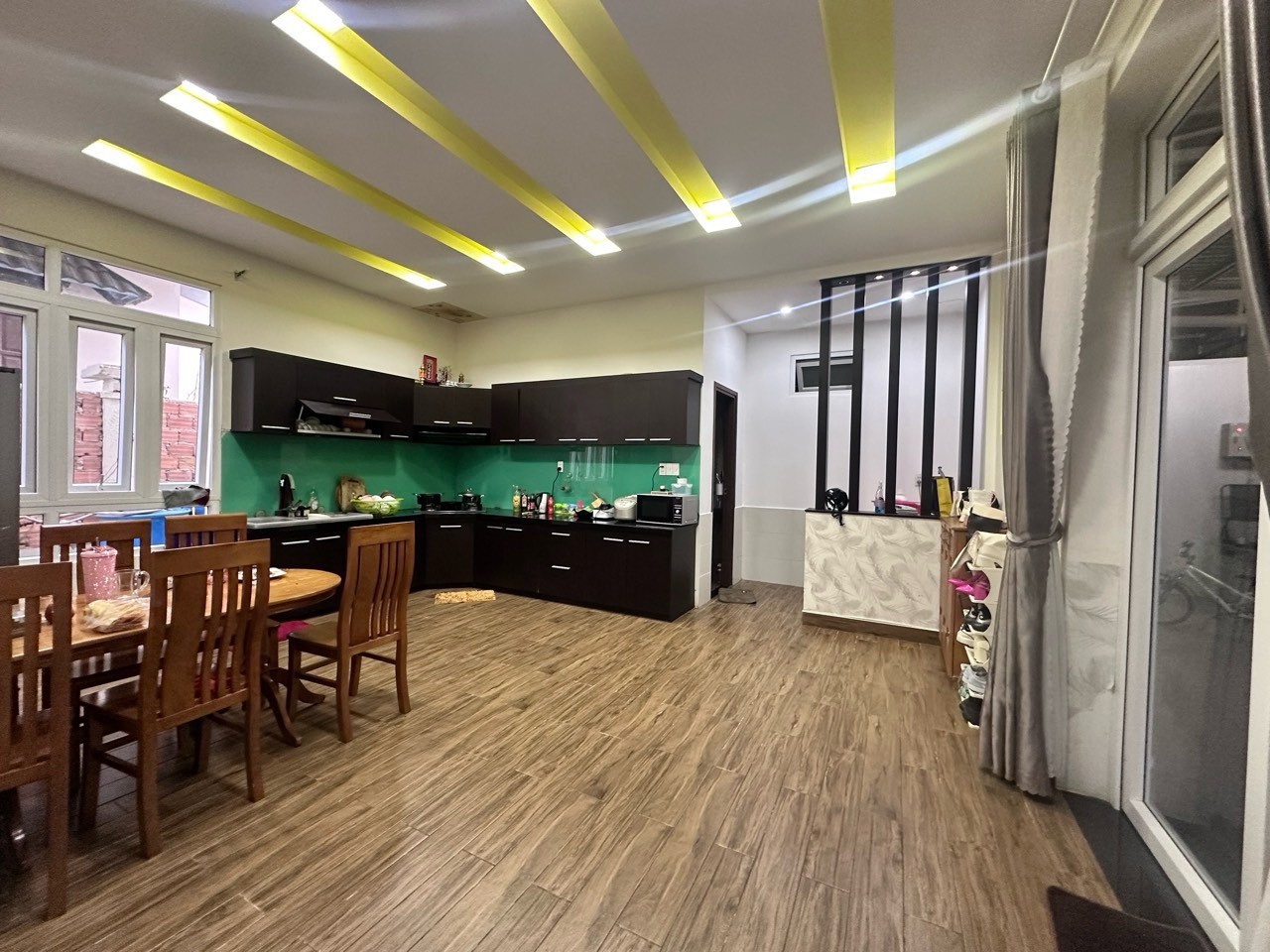 BÁN BIỆT THỰ LANGBIANG ĐÀ LẠT - 4PN, SÂN ĐẬU 3 Ô TÔ 2