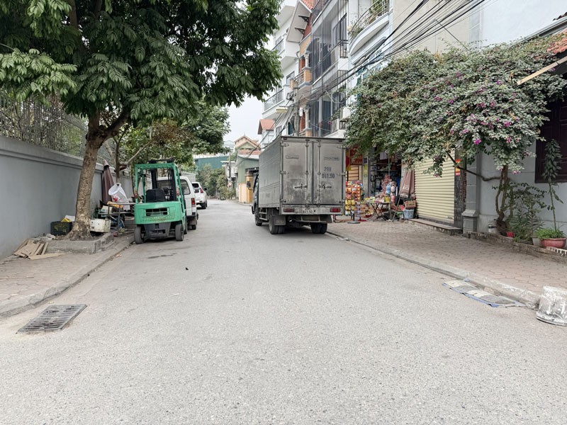 Cần bán 107m2 đất ngõ 48 Ngọc Trì - Đường ô tô, cách 50m ra mặt phố Cổ Linh 4