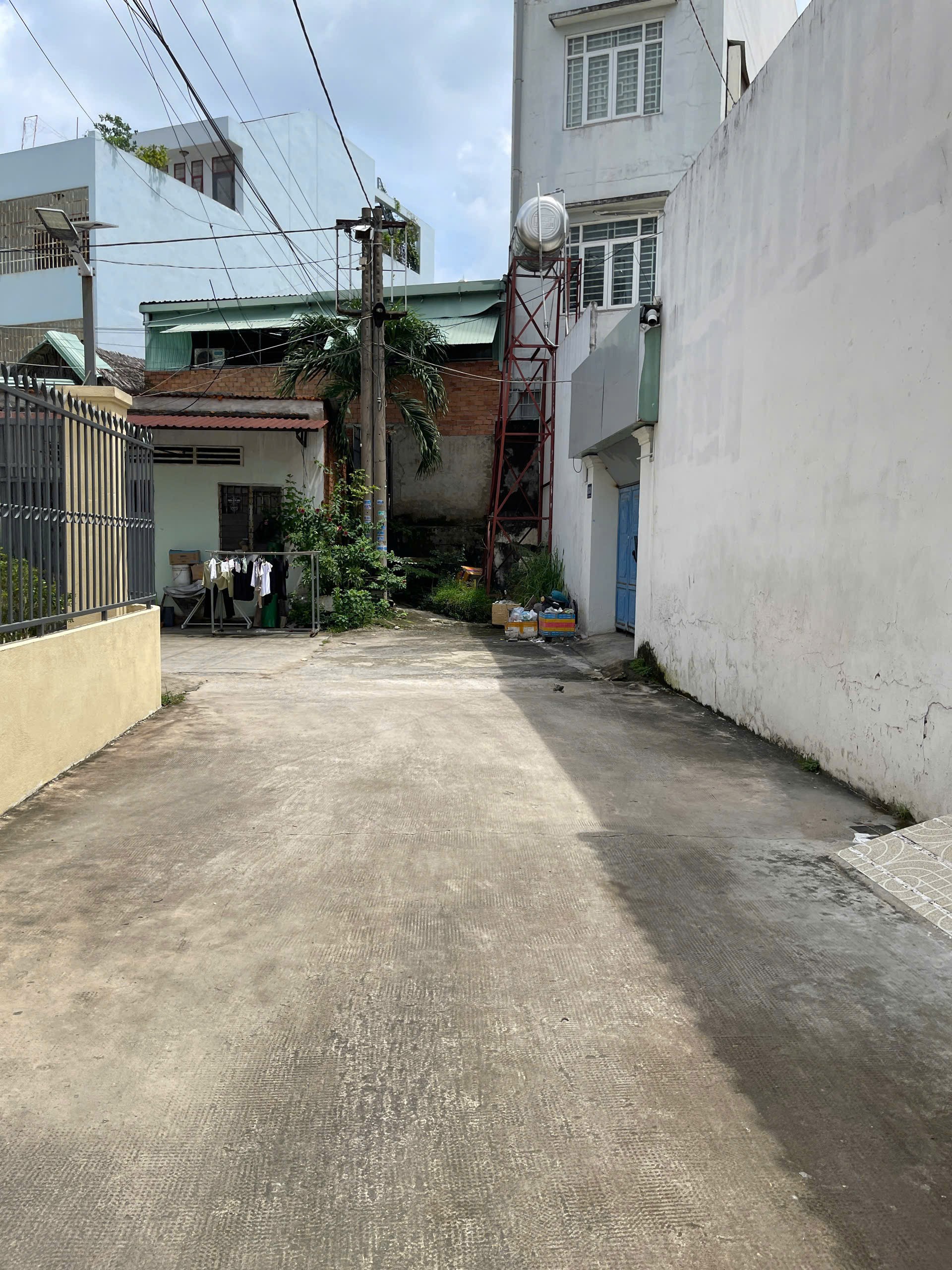 Bán lô đất có sổ tiêng full thổ cư, có thể xây dựng ngay