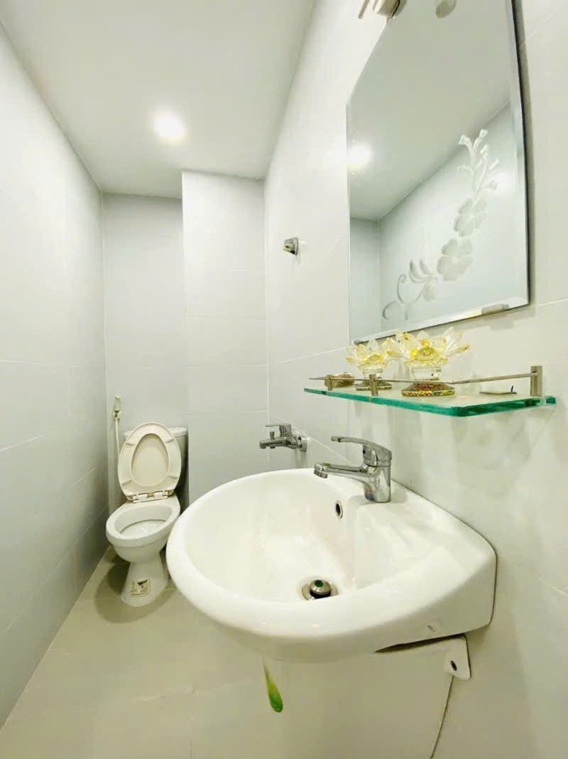 Bán nhà Phường Linh Xuân, TP HCM,  đường Số 10, 110m2, 2PN, SH, 6.9 tỷ. LH: 0933125879 4