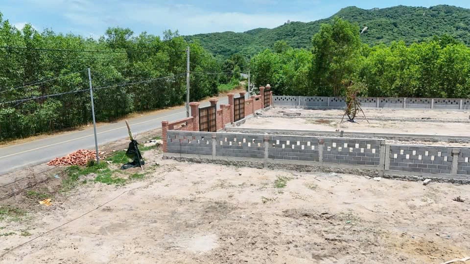 NGỘP NGÂN HÀNG – BÁN GẤP ĐẤT PHƯỚC HẢI VIEW NÚI MINH ĐẠM 4
