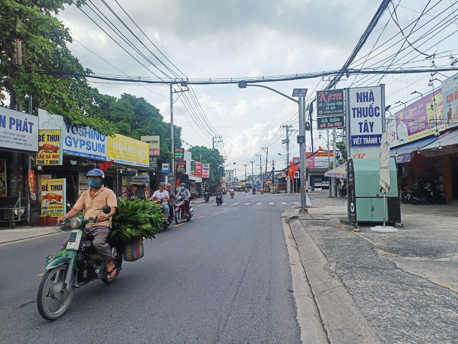 CẦN BÁN NHÀ (5x30) MẶT TIỀN HÀ HUY GIÁP, P.THỚI AN, Q.12. 2