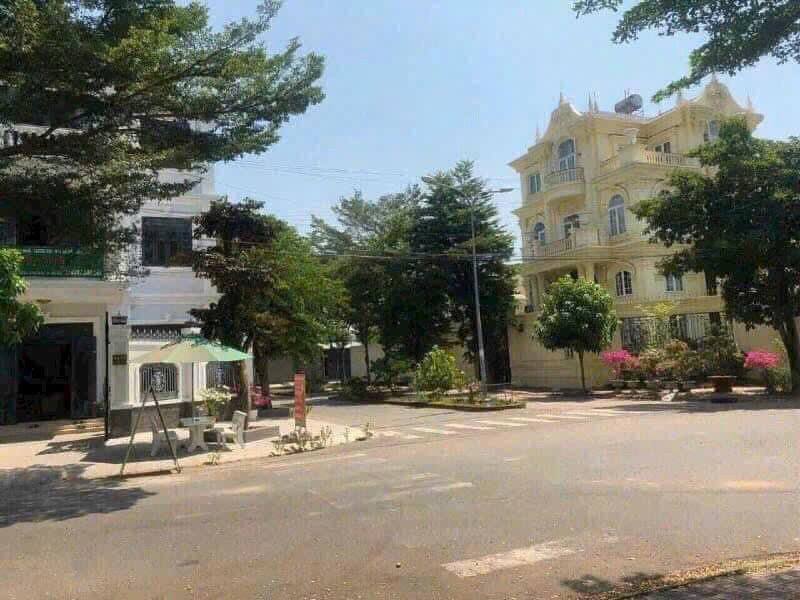 Cần bán Nhà mặt tiền Phường Phú Hữu, Quận 9, Diện tích 441m², Giá 17.9 Tỷ 6