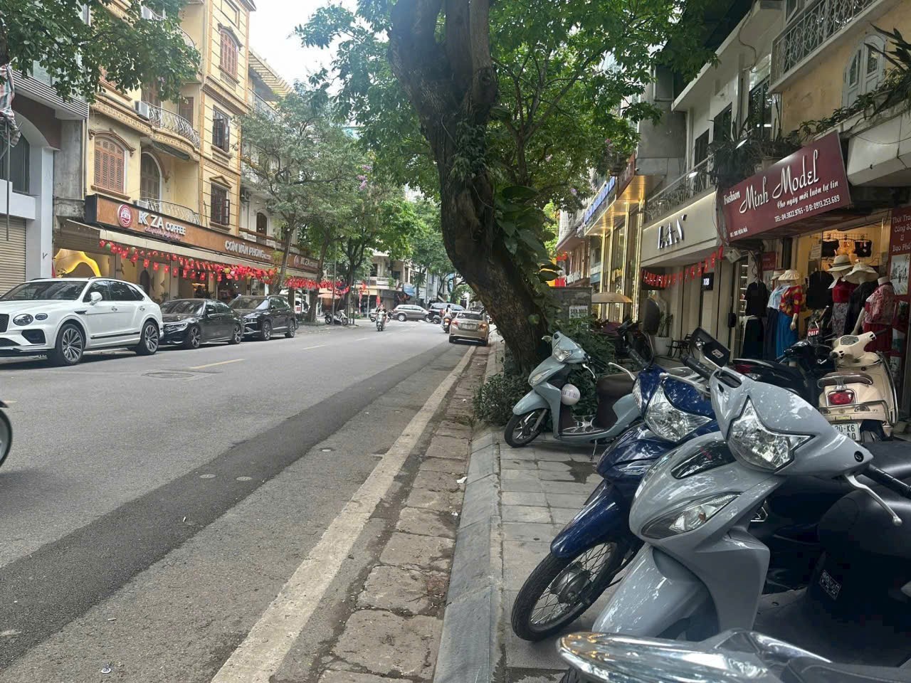 HAI MẶT PHỐ CỔ HÀNG MÃ- VỈA HÈ SIÊU RỘNG- KINH DOANH VÔ ĐỐI - TRUNG TÂM PHỐ CỔ HOÀN KIẾM buôn