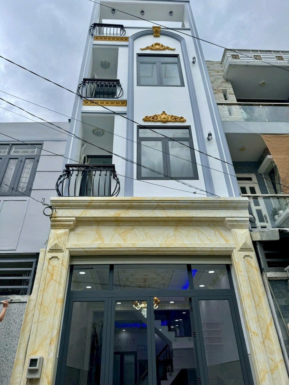 Nhà hẻm Liên Khu 4-5, Bình Hưng Hòa B, dt 52m2 3 lầu 4pn 4wc giá 5,45 tỷ