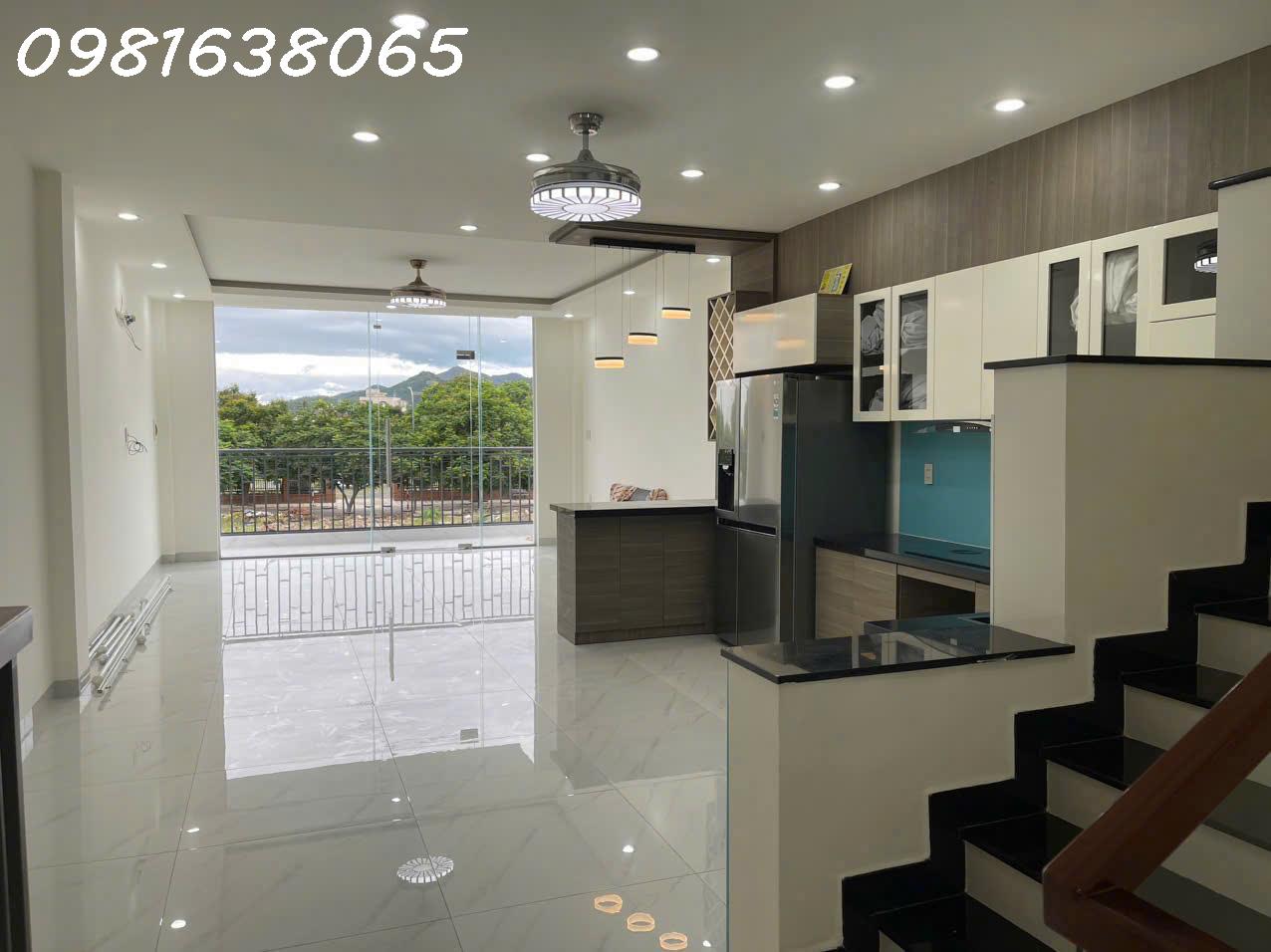 Bán nhà 3 Tầng KĐT Hà Quang 2 – Mặt Tiền Đường Số 13, Full Nội Thất, Giá 10,2 Tỷ 2