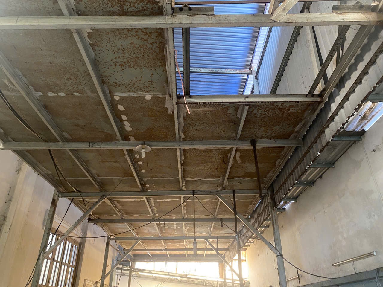 Nhà xưởng mặt tiền Thanh Niên, xã Phạm Văn Hai, Bình Chánh dt 1310m2 giá 19 tỷ 17