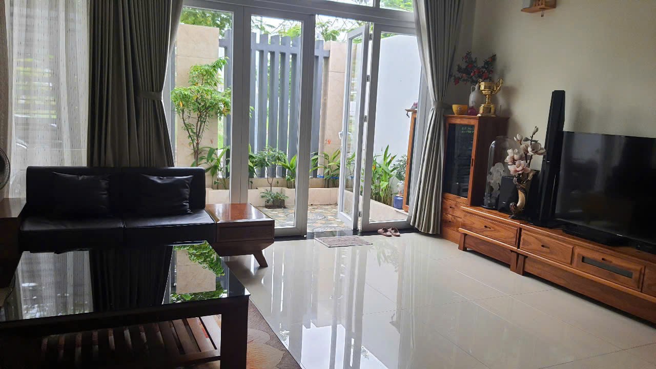Cần bán Nhà mặt tiền Phường Phú Hữu, Quận 9, Diện tích 102m², Giá 10.5 Tỷ 4