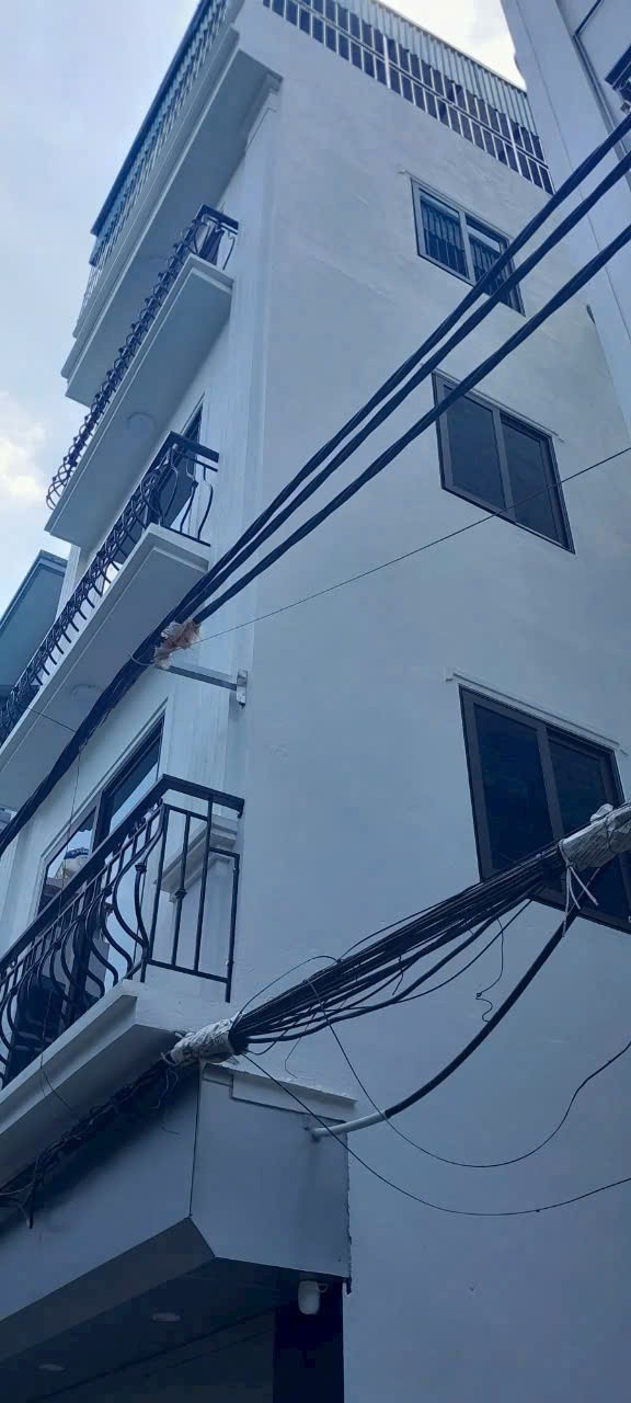 Bán nhà 5 Tầng DT 46M2, MT 4.9M, Gía 11 Tỷ NGÕ THÔNG - KINH DOANH - OTO QUA NHÀ