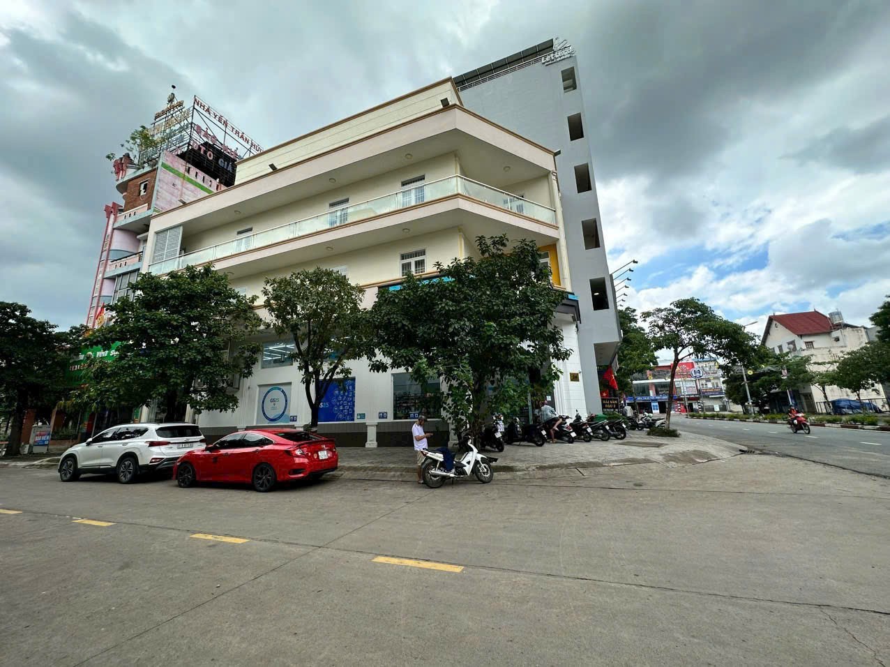 Cần bán Nhà mặt tiền Dĩ An, Bình Dương, Diện tích 160m², Giá 26 Tỷ