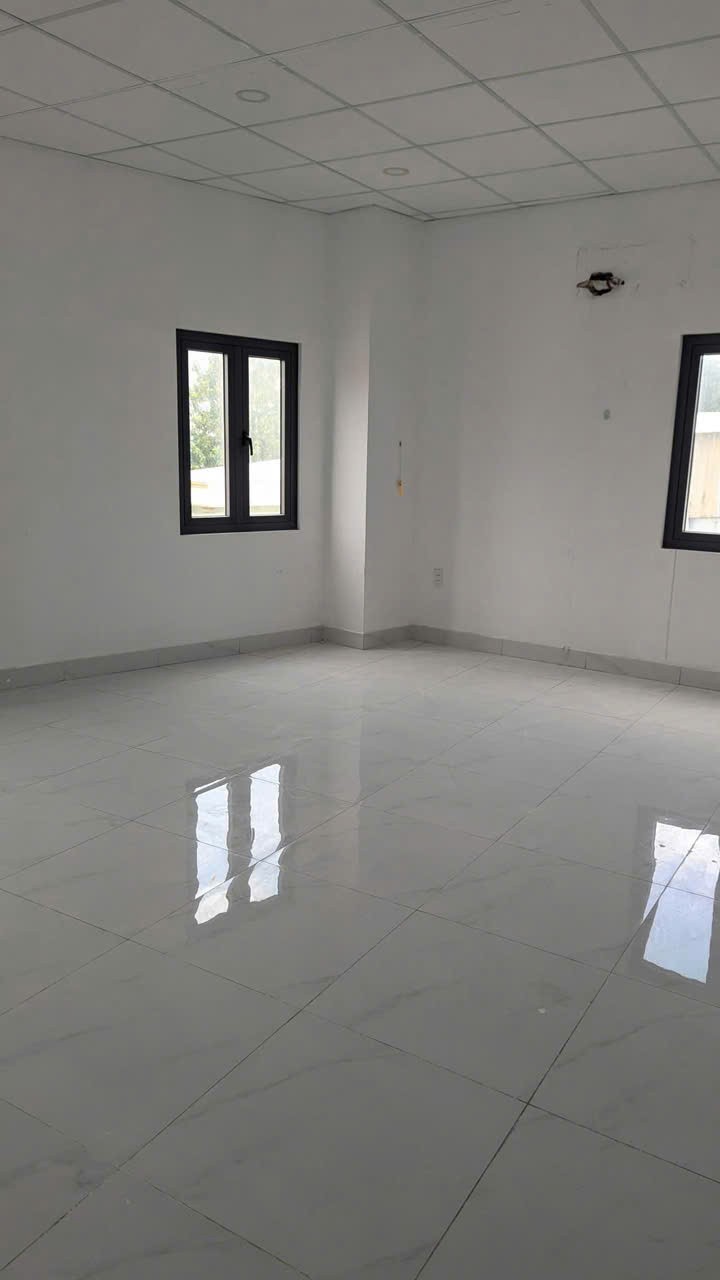 Cần bán Nhà mặt tiền Thủ Đức, Hồ Chí Minh, Diện tích 140m², Giá 50 Triệu/tháng 2