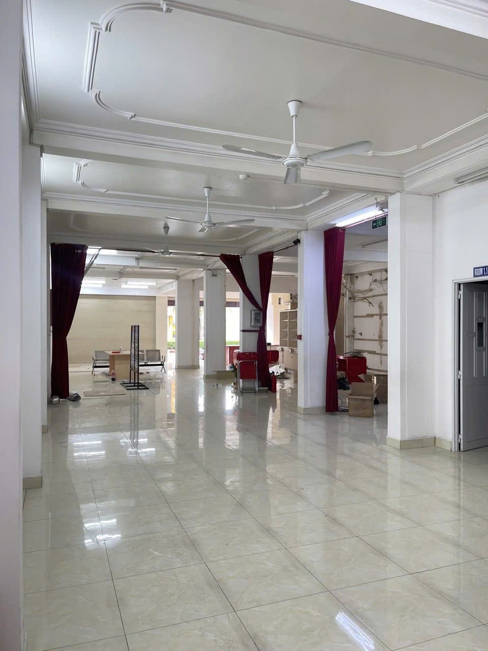 Cho thuê Nhà mặt tiền Dĩ An, Bình Dương, Diện tích 250m², Giá 100 Triệu/tháng
