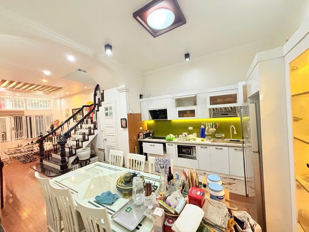 Bán nhà phố Lê Trực, Điện Biên Phủ, trung tâm Ba Đình DT 54m2, 5 tầng khu phân lô dân trí, KD văn 3