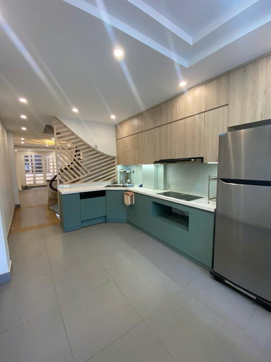 Cần bán Nhà mặt tiền đường Văn Cao, Phường Liễu Giai, Diện tích 50m², Giá 16.5 Tỷ 4