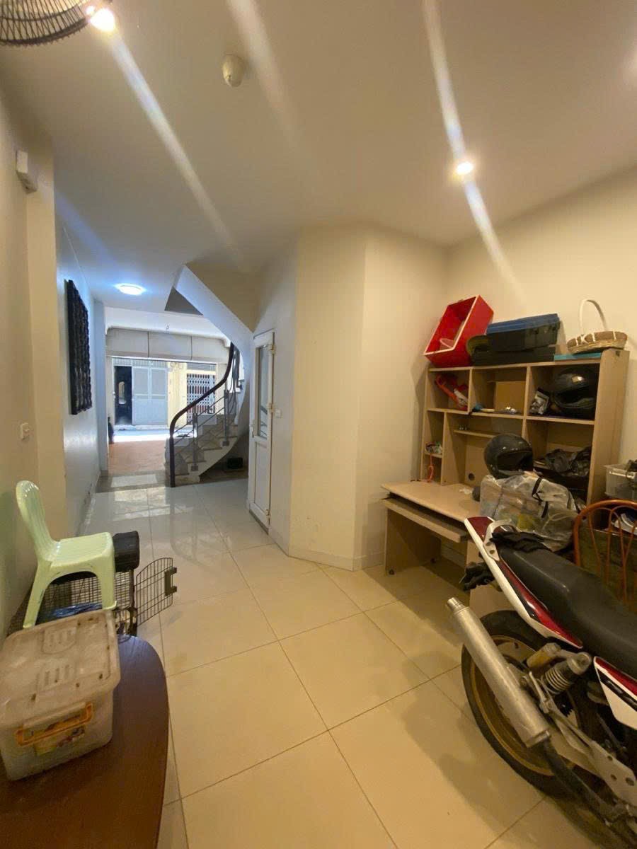 Cần bán Nhà mặt tiền đường Văn Cao, Phường Liễu Giai, Diện tích 50m², Giá 16.5 Tỷ 7