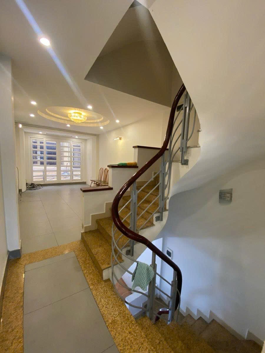 Cần bán Nhà mặt tiền đường Văn Cao, Phường Liễu Giai, Diện tích 50m², Giá 16.5 Tỷ 12