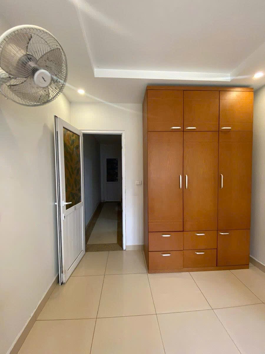 Cần bán Nhà mặt tiền đường Văn Cao, Phường Liễu Giai, Diện tích 50m², Giá 16.5 Tỷ 17