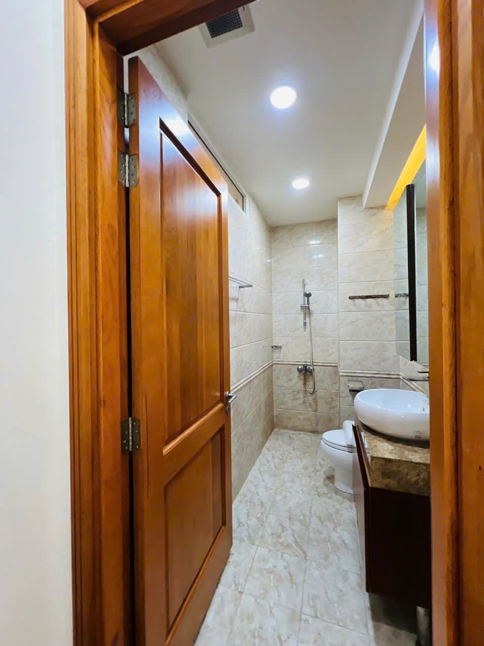 Cho thuê Nhà mặt tiền Phường Phú Hữu, Quận 9, Diện tích 300m², Giá 25 Triệu/tháng 10