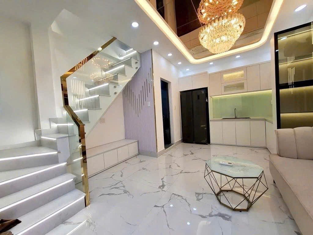 Bán Gấp Nhà Hẻm Huỳnh Tấn Phát Q7, 32m2, 2 Tầng, Giá Hời Chỉ 2.9 Tỷ, Sổ Hồng 2