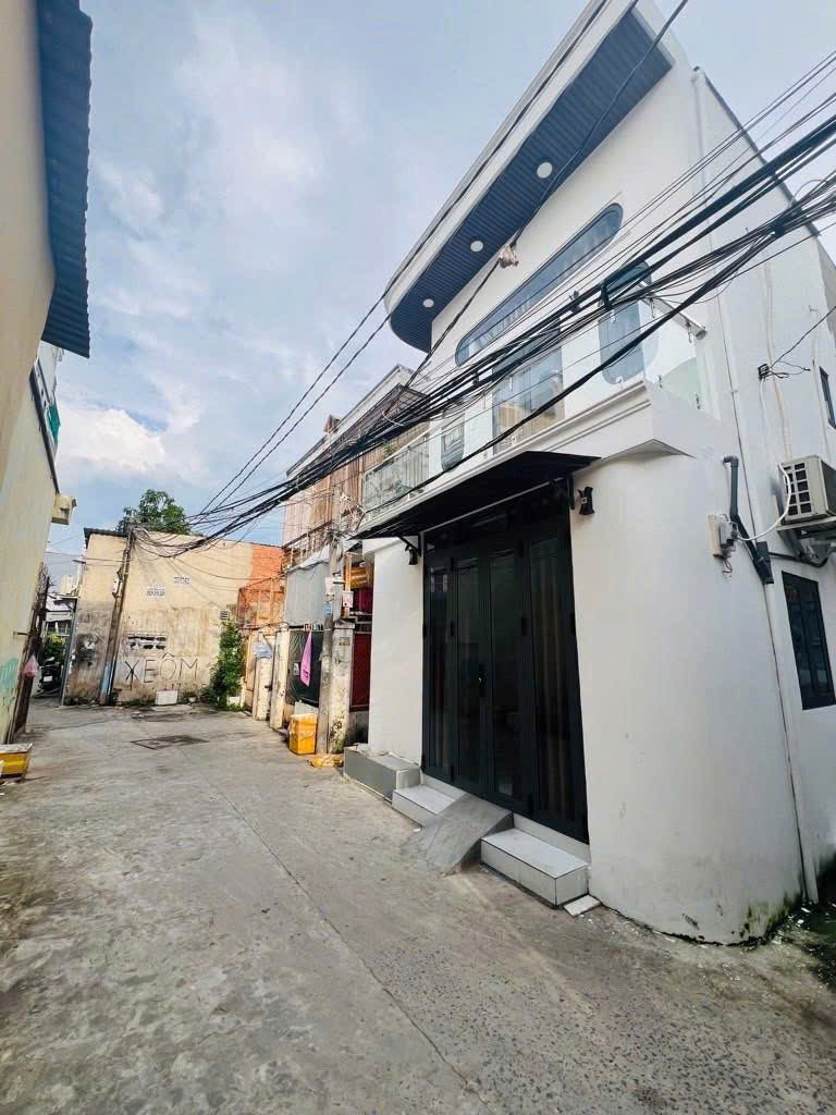 Bán Gấp Nhà Hẻm Huỳnh Tấn Phát Q7, 32m2, 2 Tầng, Giá Hời Chỉ 2.9 Tỷ, Sổ Hồng 5