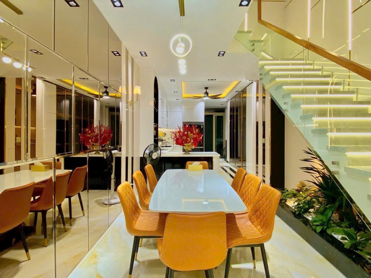 Nhà đẹp p Sơn Kỳ, q Tân Phú dt 100m2 2 lầu 4pn 5wc giá 13,5 tỷ 2
