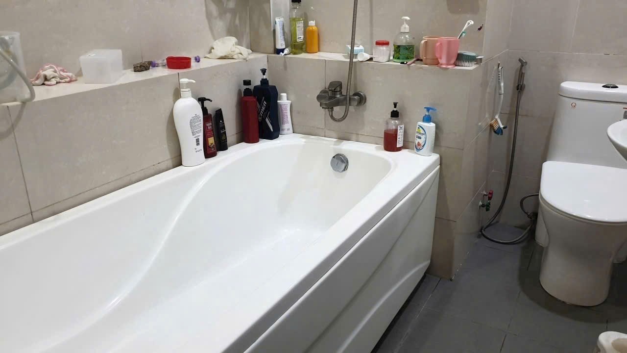 Nhà hẻm Hồ Văn Long, Bình Hưng Hòa B dt 55m2 2 lầu 3pn 4wc giá 5,5 tỷ 2