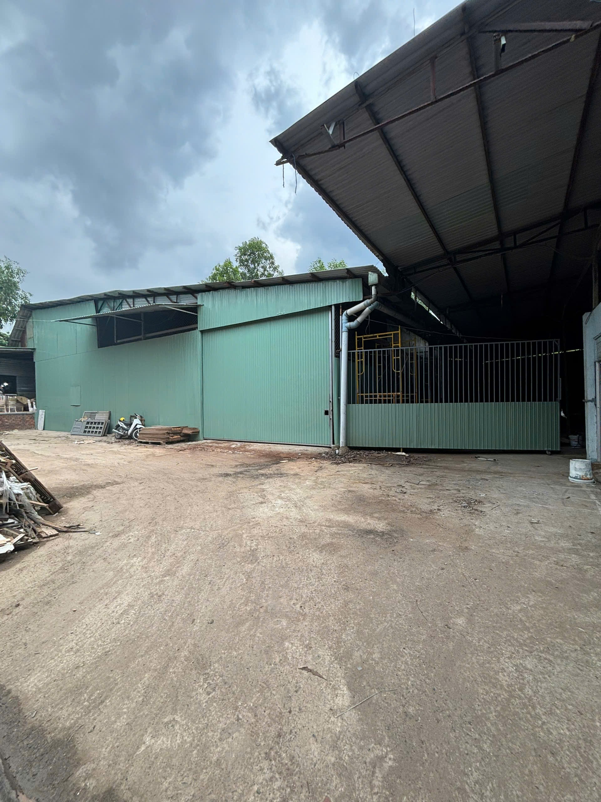 Cho thuê Kho - Nhà xưởng Phường Long Bình, Quận 9, Diện tích 1500m², Giá 090 Triệu/tháng