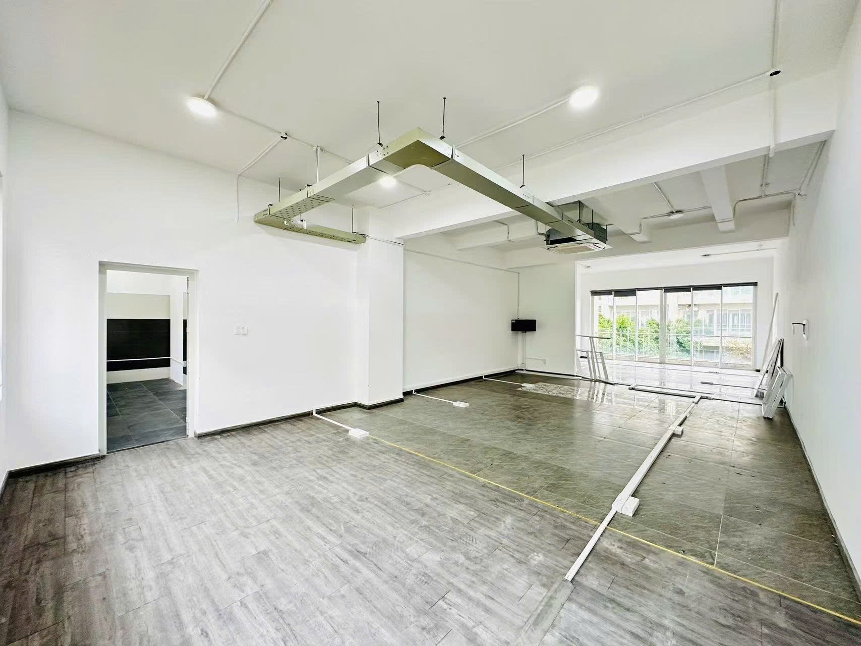 Cho thuê Văn phòng Phường An Lợi Đông, Quận 2, Diện tích 228m², Giá Thương lượng